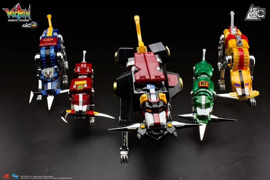 Voltron 40th Anniversary Collector's Set | Voltron: Defender of the Universe | Toynami