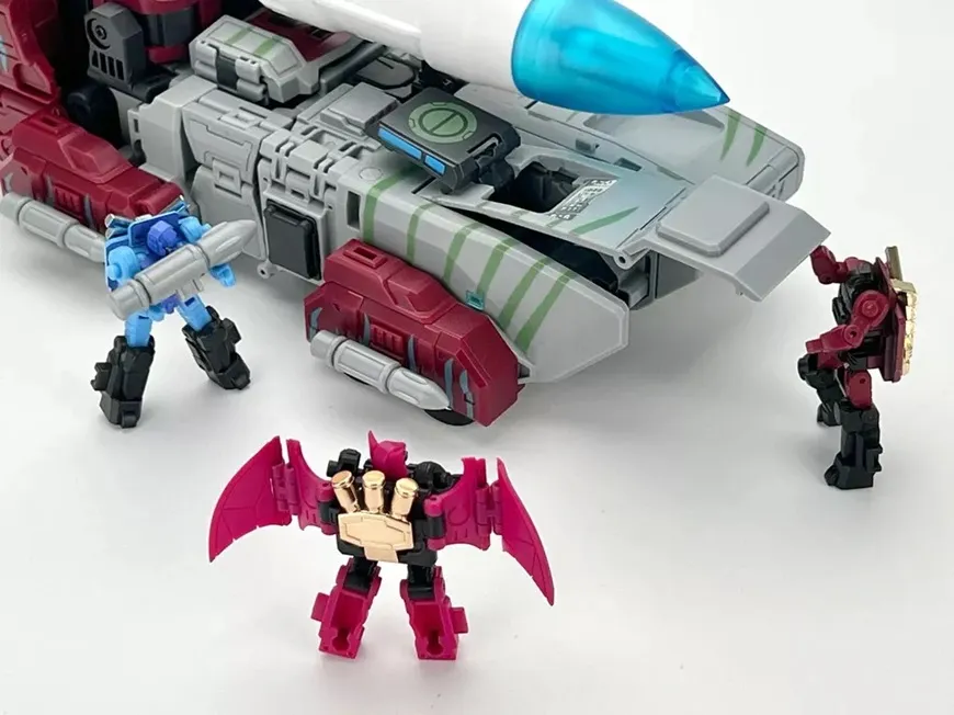 MB-19D Machine Wave 2023 Holiday Exclusive | Fans Hobby Master Builder