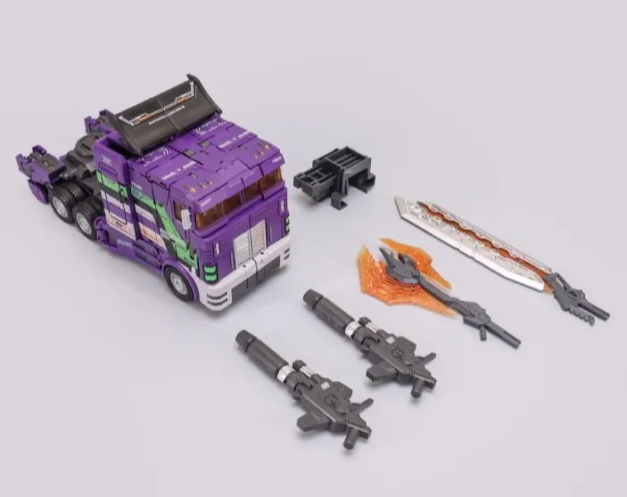 GDW-01C Ultra Maxmas Purple Version | GCreation