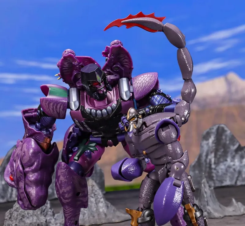 RT-D01 Lord Venatagon | Robot Toys