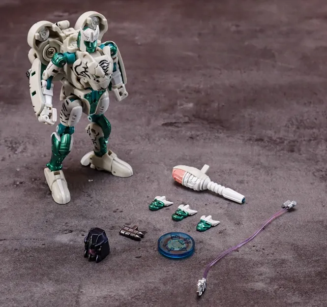RT-04 Zhou Hu | Robot Toys