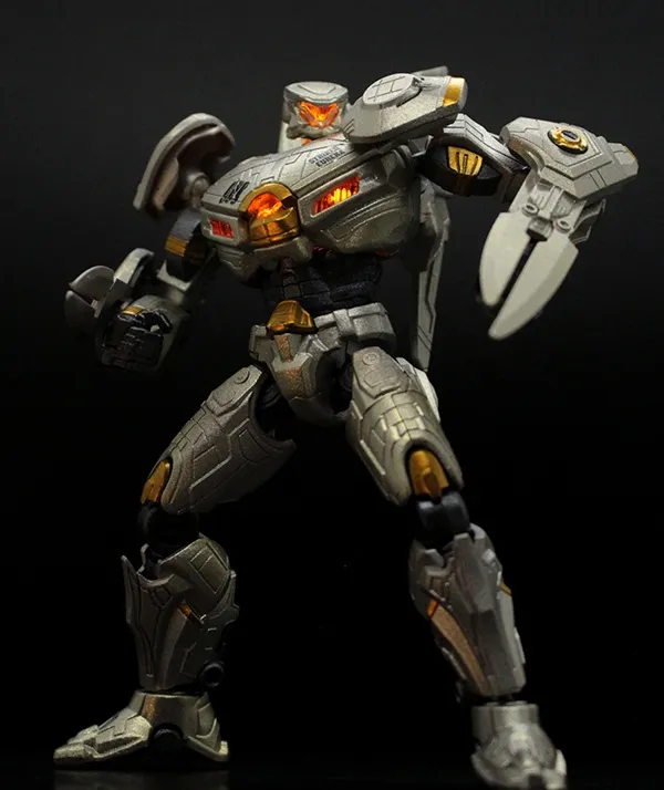 Striker Eureka Model Kit | Pacific Rim | Empire Sky Studio