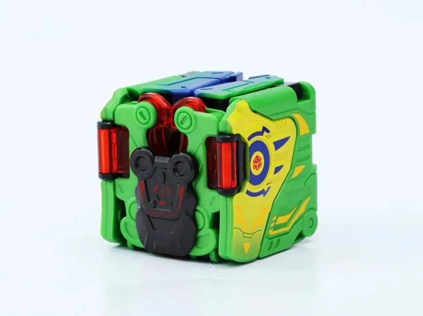 BB-50 Kite-Moss with Bonus | 52 Toys BeastBOX