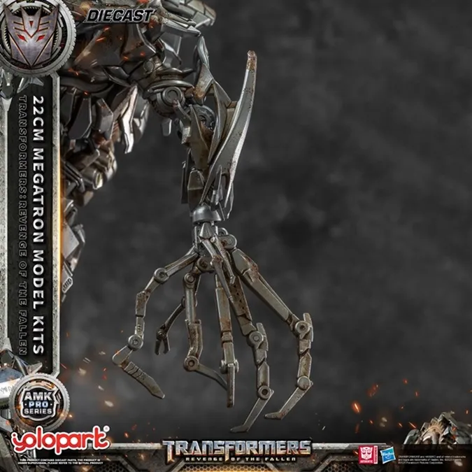 Megatron AMK Pro Series Model Kit | Transformers: Revenge of the Fallen | Yolopark