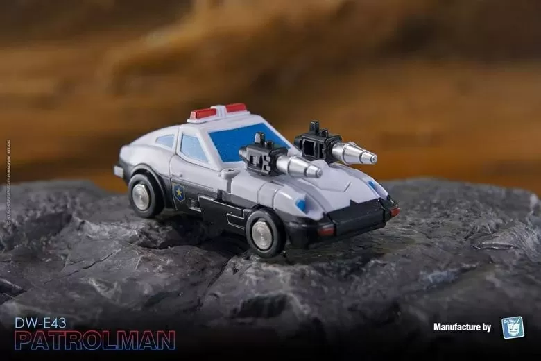 DW-E43 Patrolman and DW-E44 Grasshooper Set of 2 | Dr. Wu