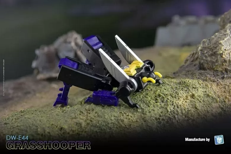 DW-E43 Patrolman and DW-E44 Grasshooper Set of 2 | Dr. Wu