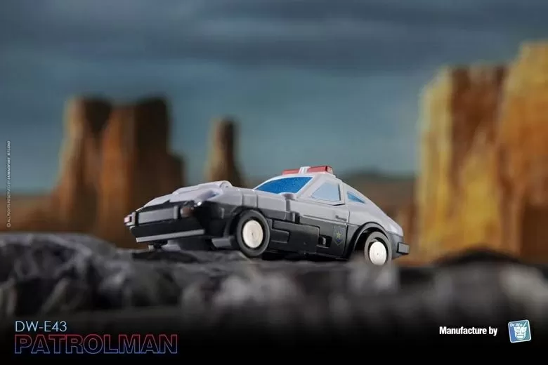 DW-E43 Patrolman and DW-E44 Grasshooper Set of 2 | Dr. Wu