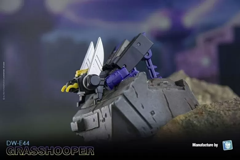 DW-E43 Patrolman and DW-E44 Grasshooper Set of 2 | Dr. Wu