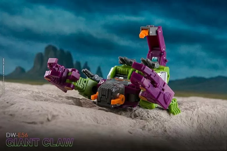 DW-E56 Giant Claw | Dr. Wu