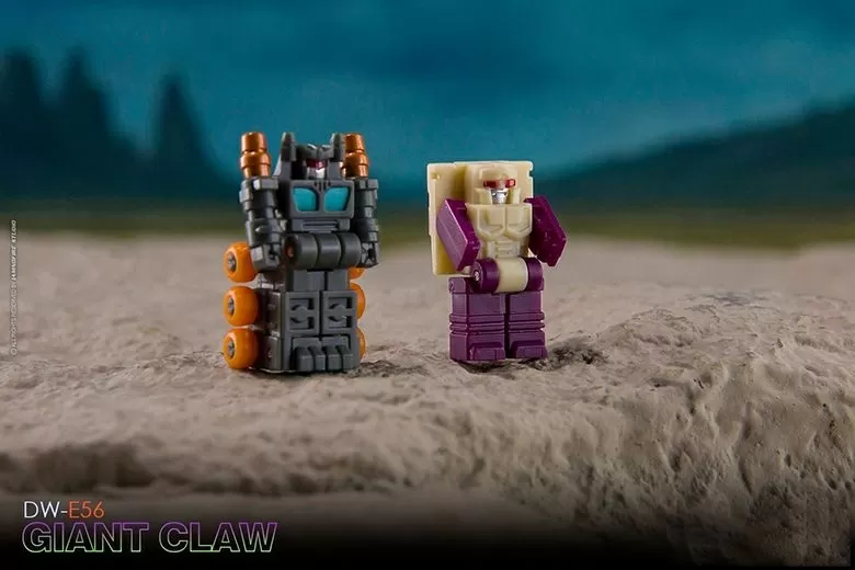 DW-E56 Giant Claw | Dr. Wu