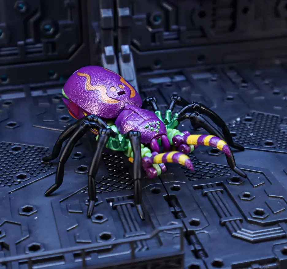 RT-05 Black Beetle Tarantulas | Robot Toys