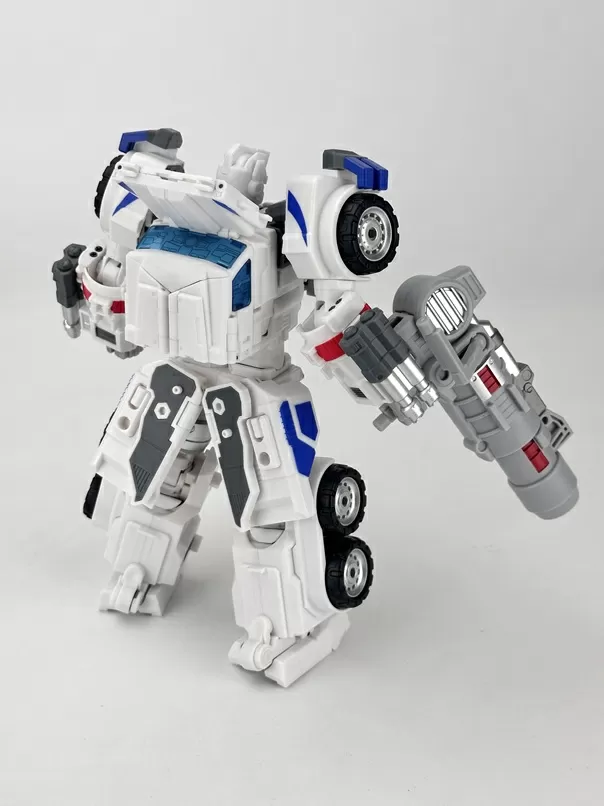 MB-15F White Naval Commander | Fans Hobby Master Builder