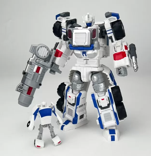 MB-15F White Naval Commander | Fans Hobby Master Builder