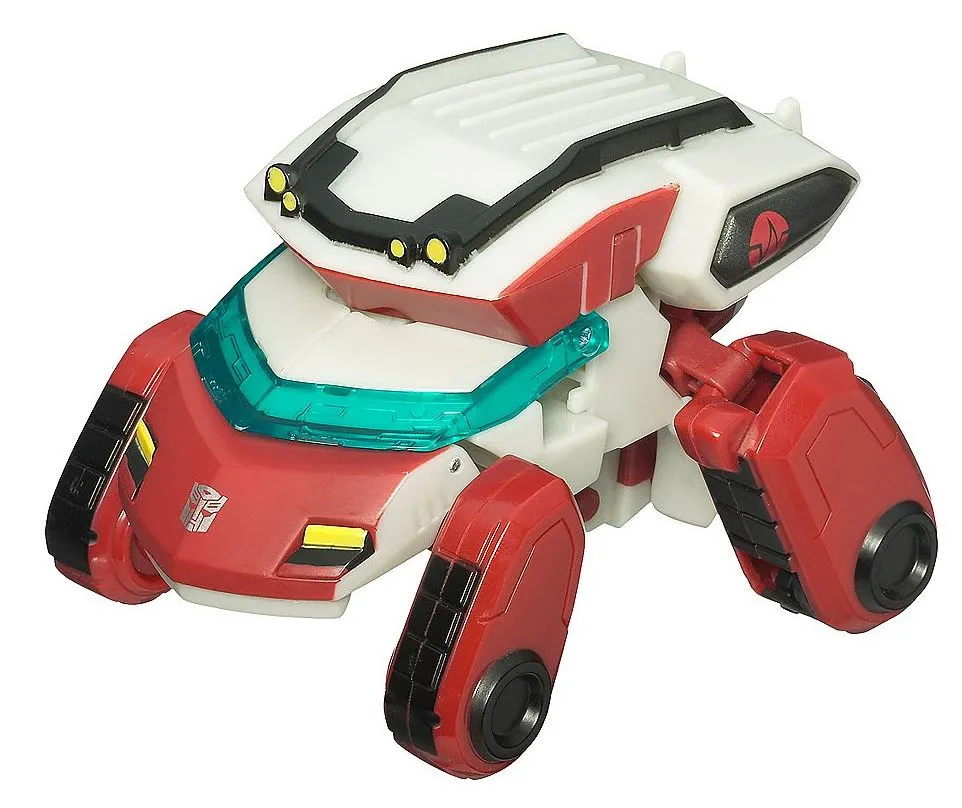 Deluxe Class Cybertron Mode Ratchet | Transformers Animated
