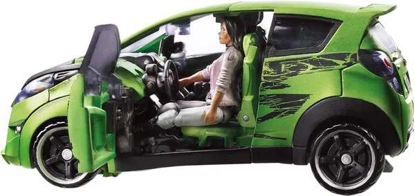 Human Alliance Autobot Skids with Mikaela Banes | Transformers 2 ROTF Revenge of the Fallen