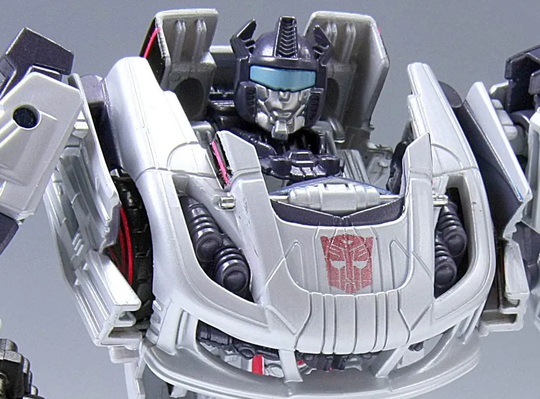 TG02 Autobot Jazz Deluxe Class | Transformers Generations Fall of Cybertron