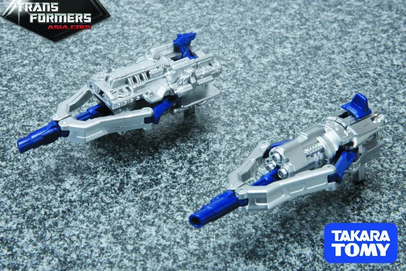 Supreme Class APS-01 Striker Optimus Prime Asia Exclusive Limited Edition | Transformers 3 Dark of the Moon DOTM