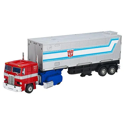 Optimus Prime with Trailer | Transformers Masterpiece