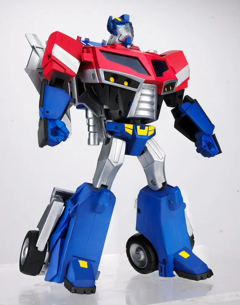 Voyager Class Earth Mode Optimus Prime | Transformers Animated