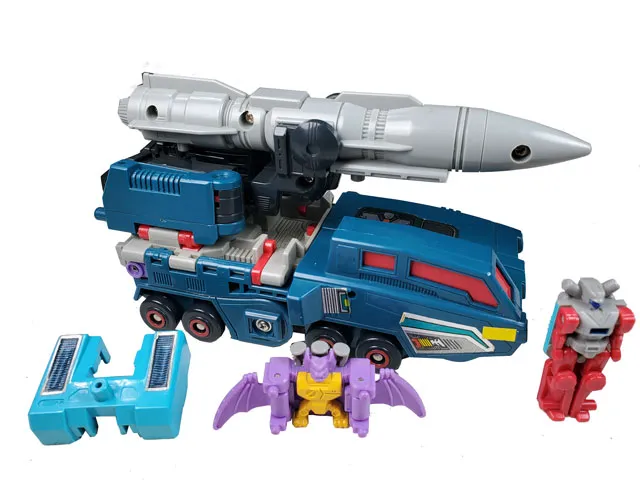 Doubledealer with Knok and Skar Powermaster Vintage Transformers G1