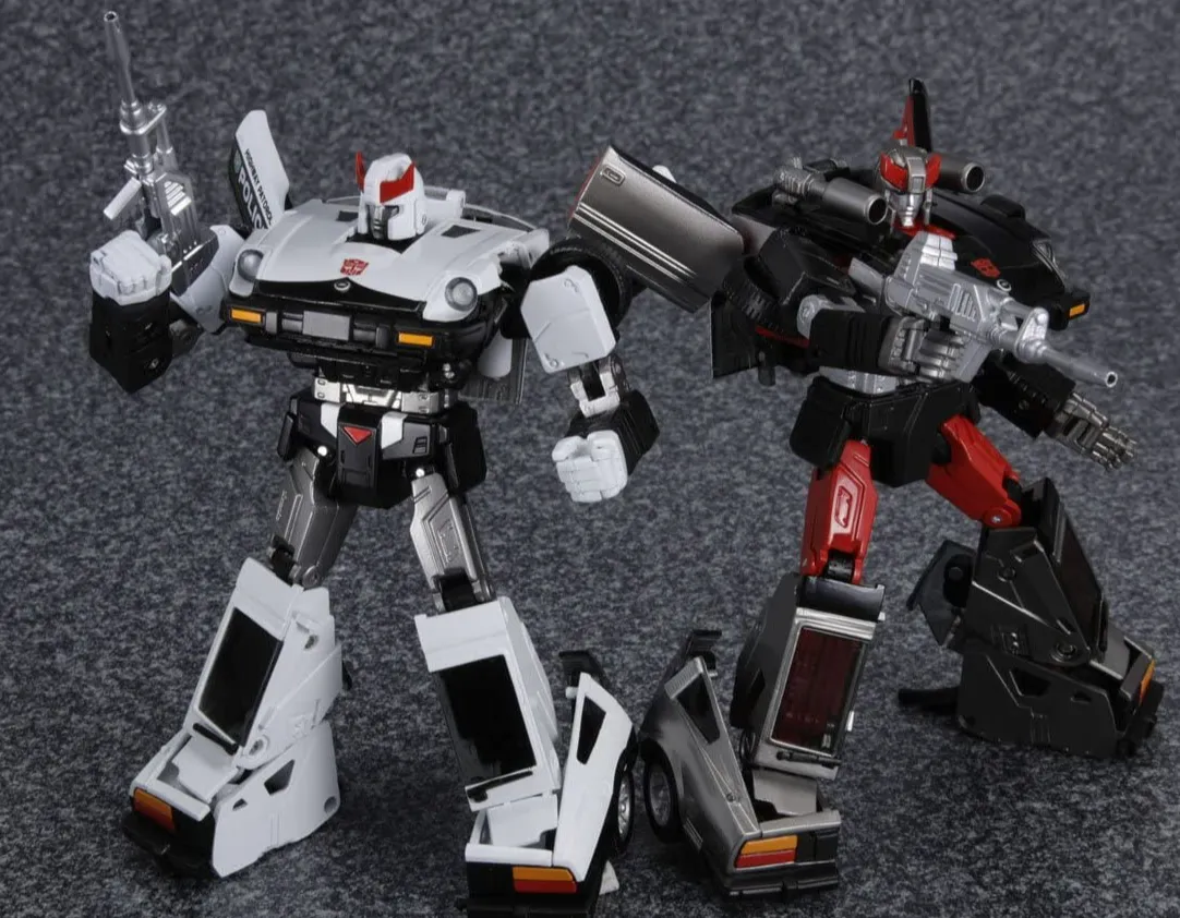 MP-17 Prowl | Transformers Masterpiece