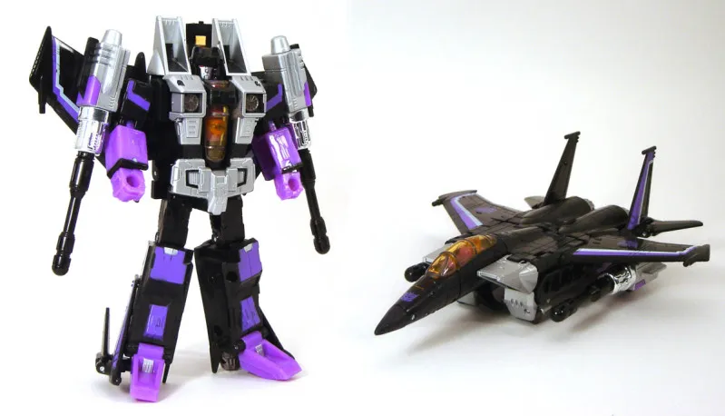 Skywarp Toy Hobby Exclusive | Transformers Henkei Classics