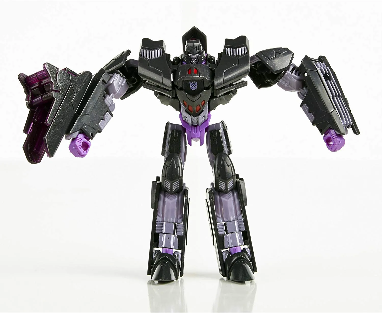 Deluxe Class Megatron | Transformers Generations Thrilling 30