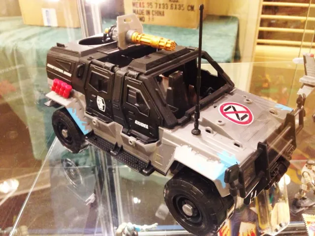 4x4 Vamp Rescue Ops 3.75-Inch Scale | G.I. Joe Joecon 2014 Convention Exclusive