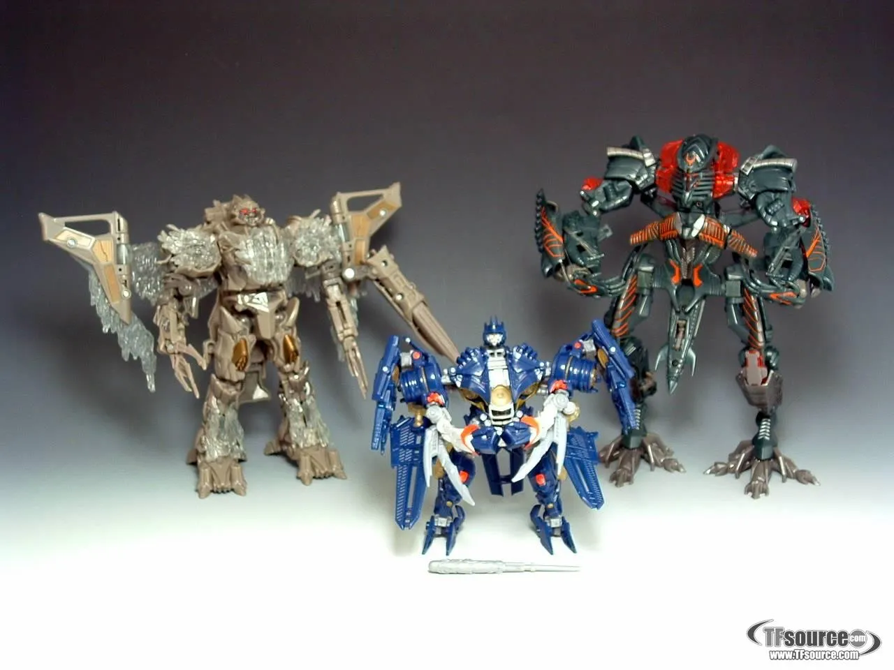 Gathering at the Nemesis Exclusive | Transformers 2 ROTF Revenge of the Fallen