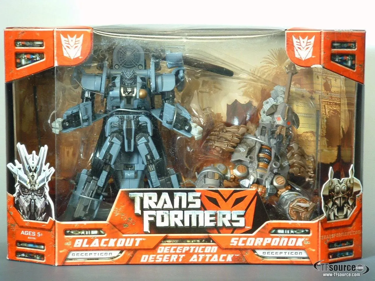 Voyager Class Blackout and Scorponok Decepticon Desert Attack | Transformers the Movie