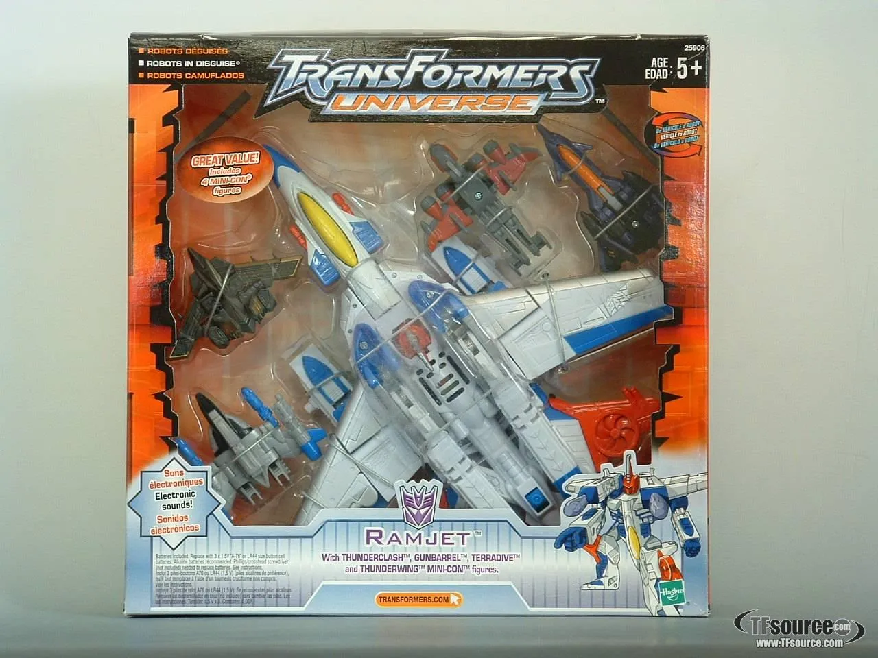 Ultra Class Ramjet with Thunderclash Gunbarrel Thunderwing and Terradive | Transformers Universe