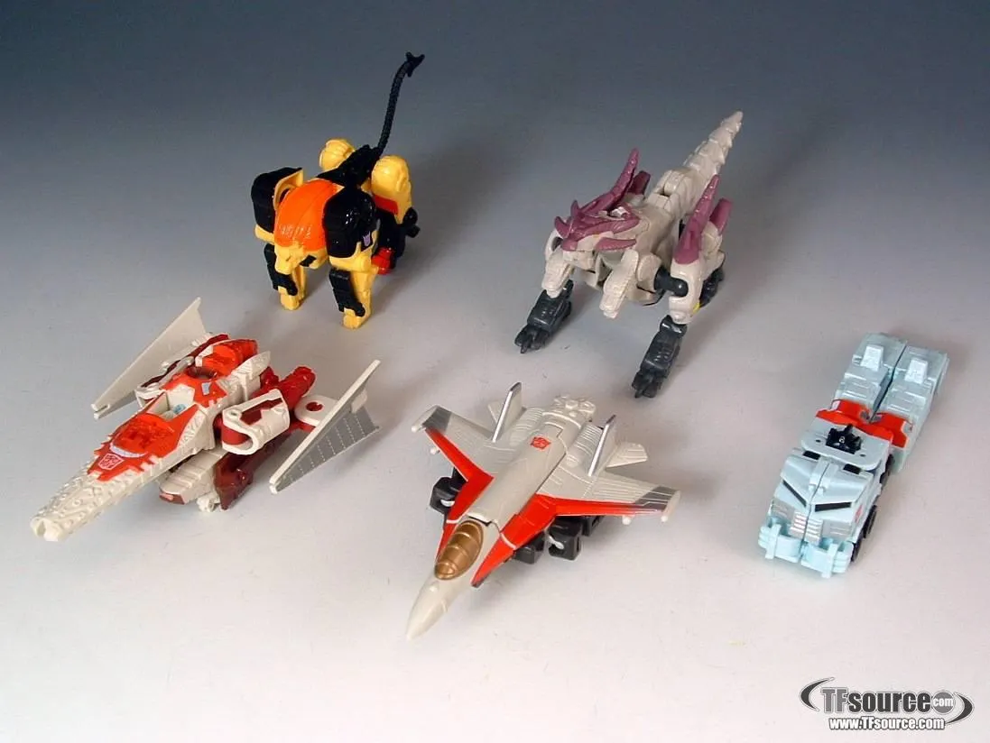 Legends Class Special Team Leader Target Exclusive | Transformers Universe